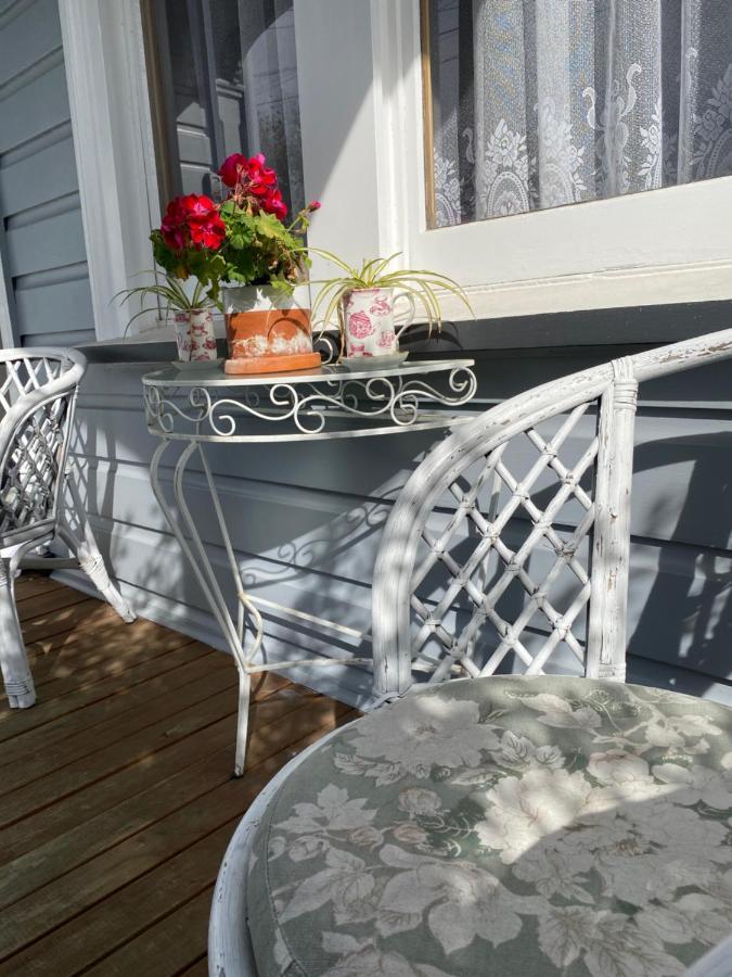 Wee Blue Bnb- Central Cosy Villa تيمارو المظهر الخارجي الصورة