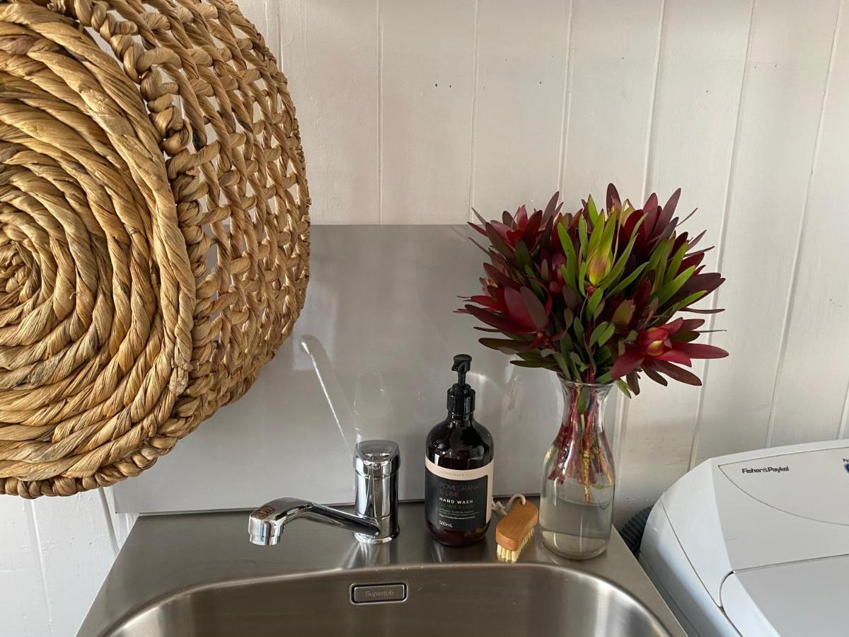 Wee Blue Bnb- Central Cosy Villa تيمارو المظهر الخارجي الصورة
